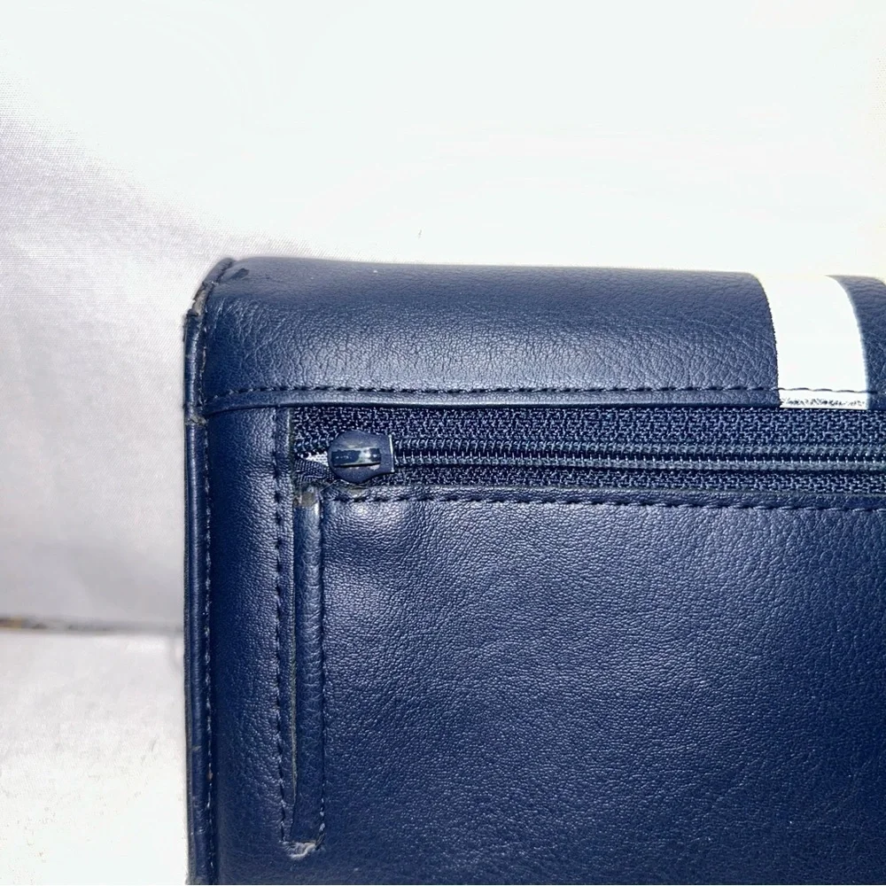 Nautica Wallet Clutch Navy White Accents Stripe Card Holder